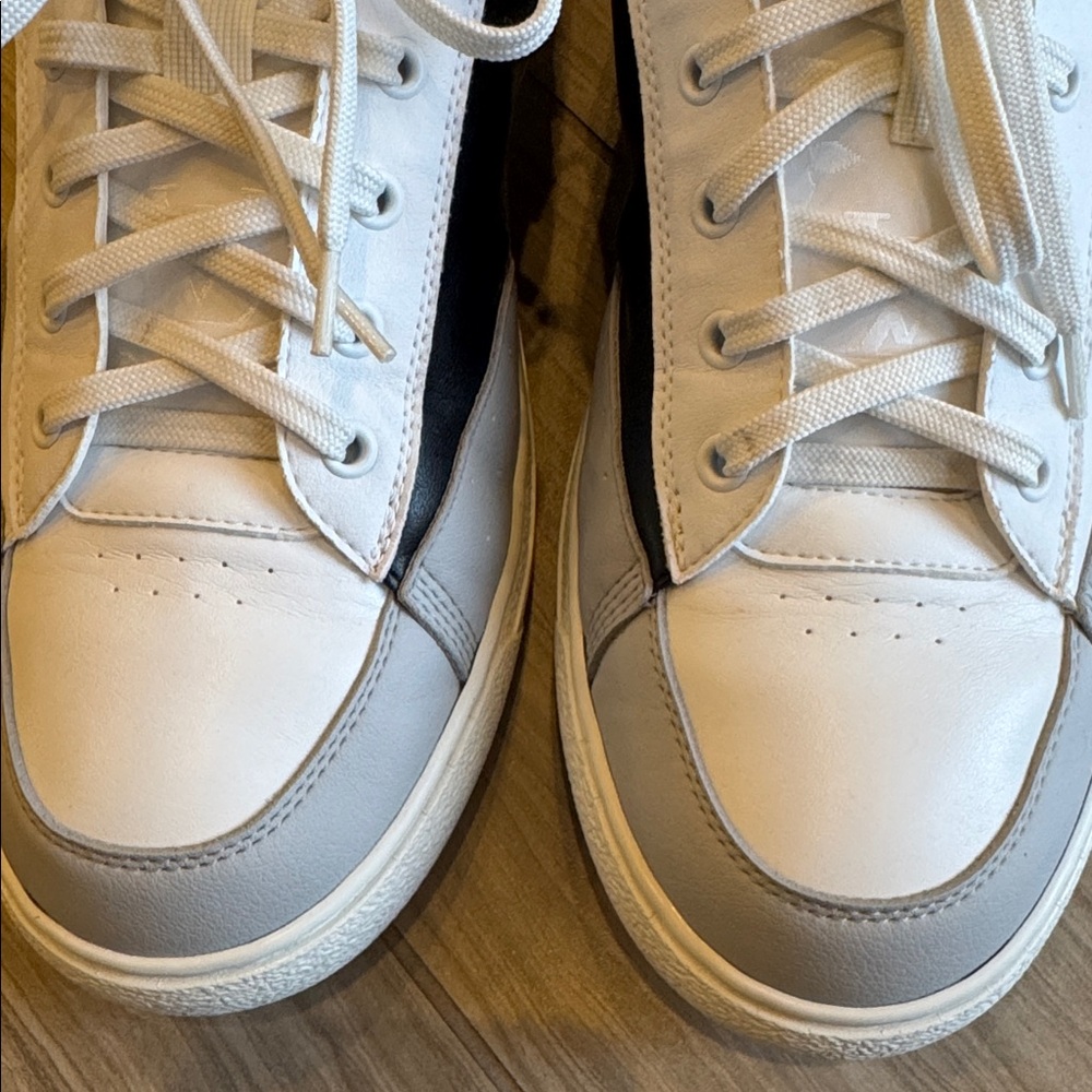 Louis Vuitton Charlie Sneakers - Picture 3 of 10